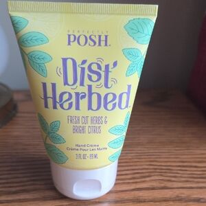 Perfectly Posh Dist' Herbed Hand Crème - Fresh Cut Herbs and Citrus